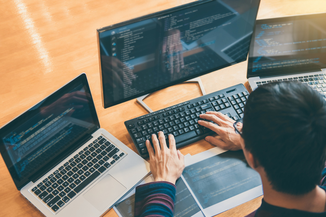 デスクがキレイな人